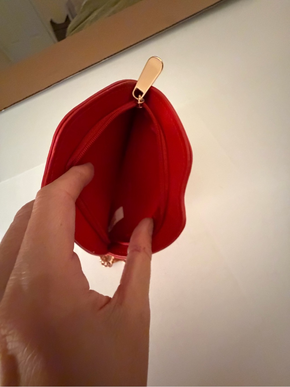 Charlotte Tilbury Red Lip & Lipstick Keychain Card Holder - Picture 3 of 3
